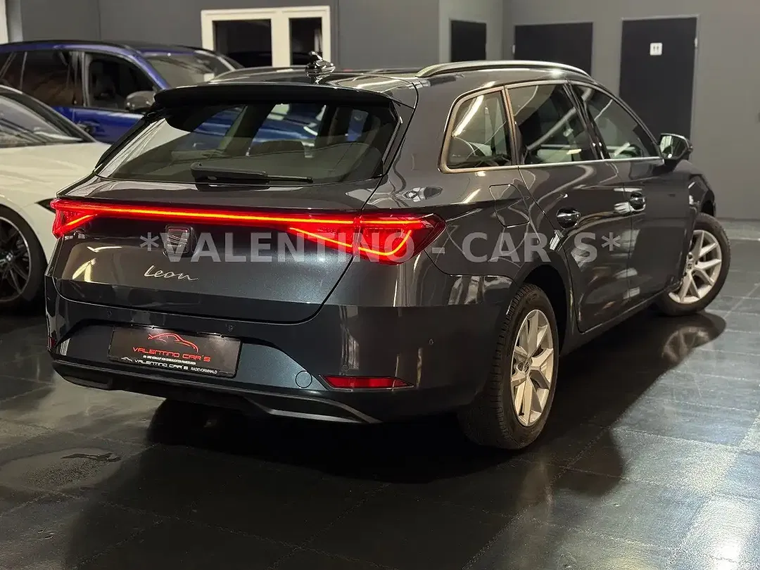 SEAT Leon - Thumbnail 10