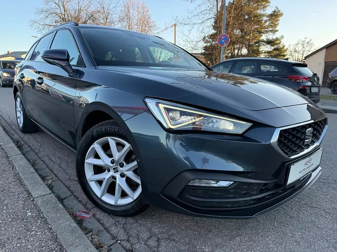 SEAT Leon - Thumbnail 3