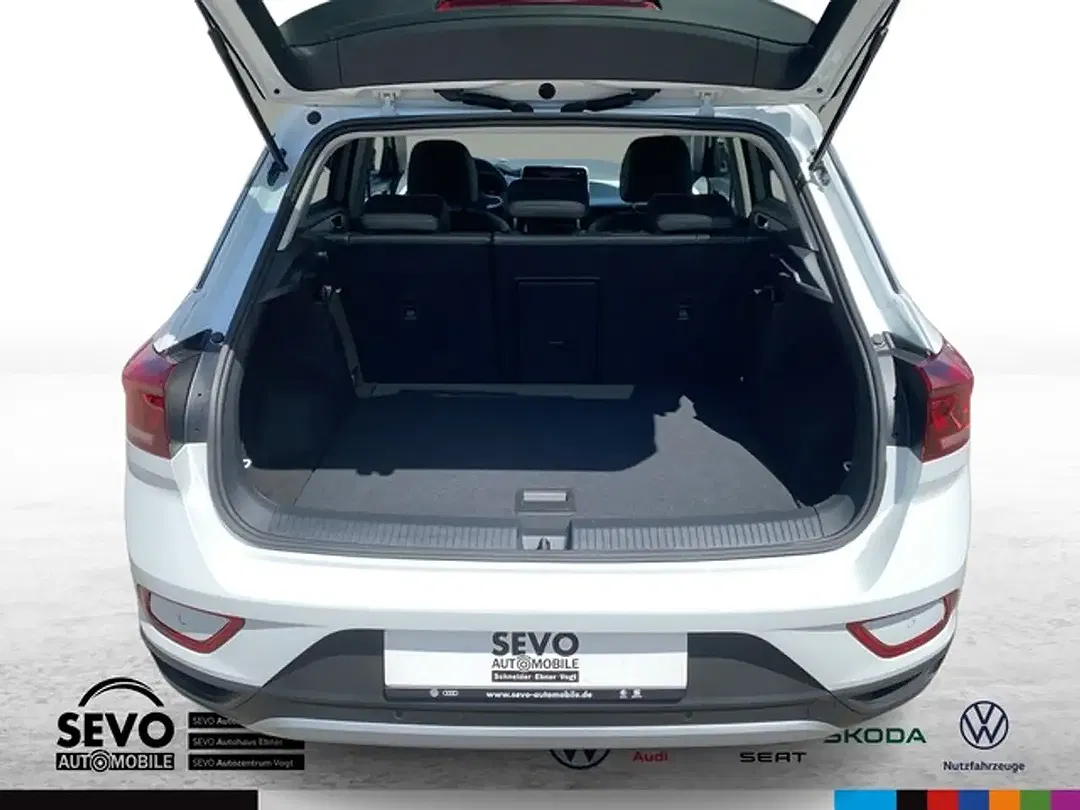 Volkswagen T-Roc - Thumbnail 12