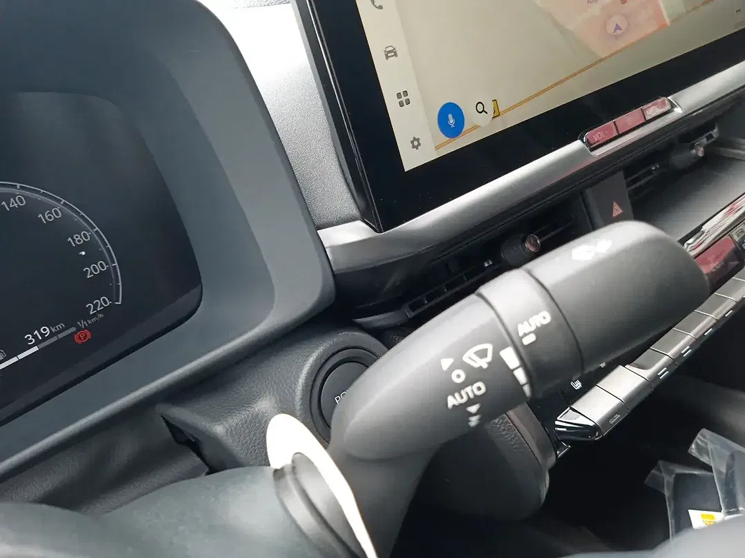 Toyota C-HR - Thumbnail 13