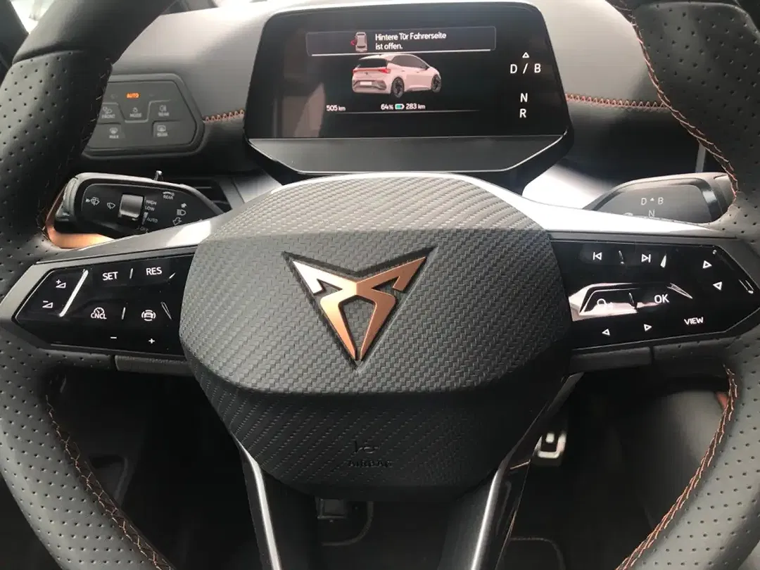 CUPRA Born - Thumbnail 11
