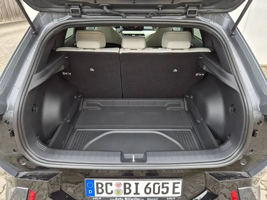 Kia EV4 - Thumbnail 15