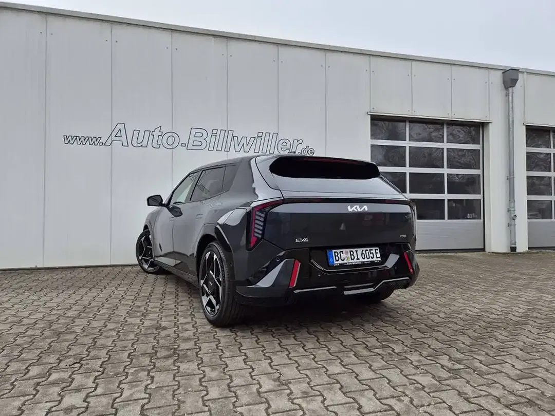 Kia EV4 - Thumbnail 5