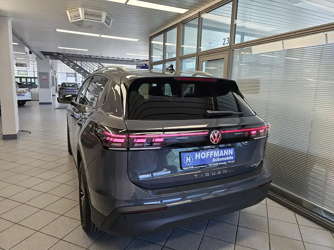Volkswagen Tiguan - Thumbnail 6