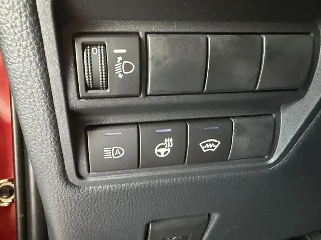 Toyota Yaris Cross - Thumbnail 11
