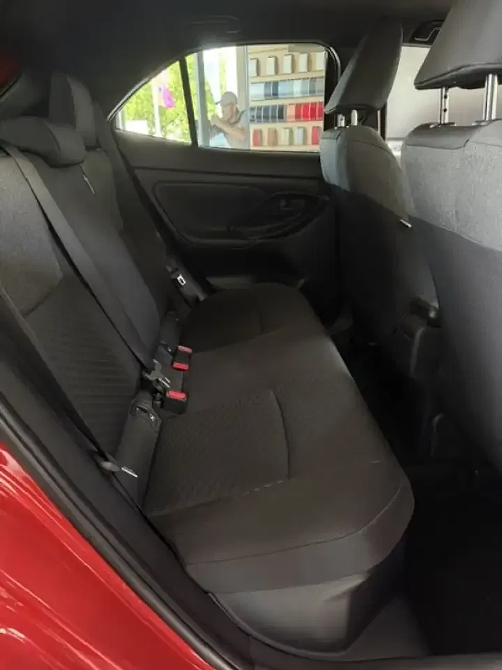Toyota Yaris Cross - Thumbnail 7