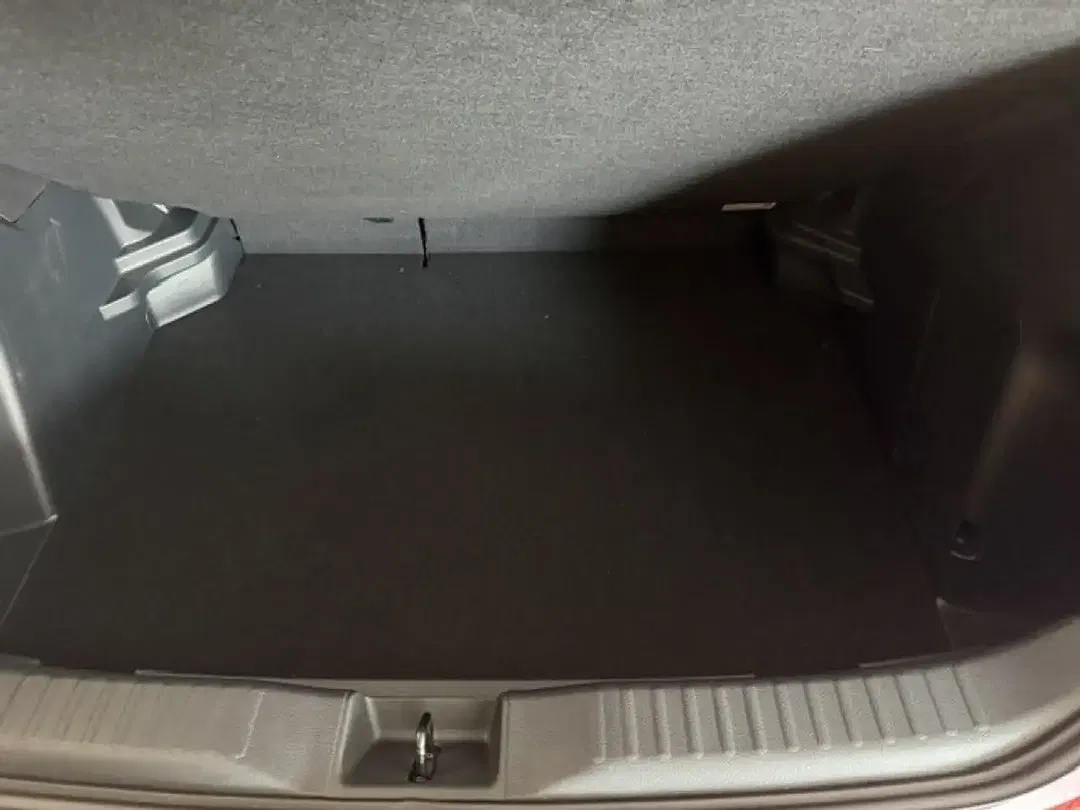 Toyota Yaris Cross - Thumbnail 9