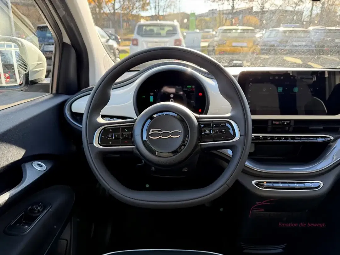 Fiat 500e - Thumbnail 12