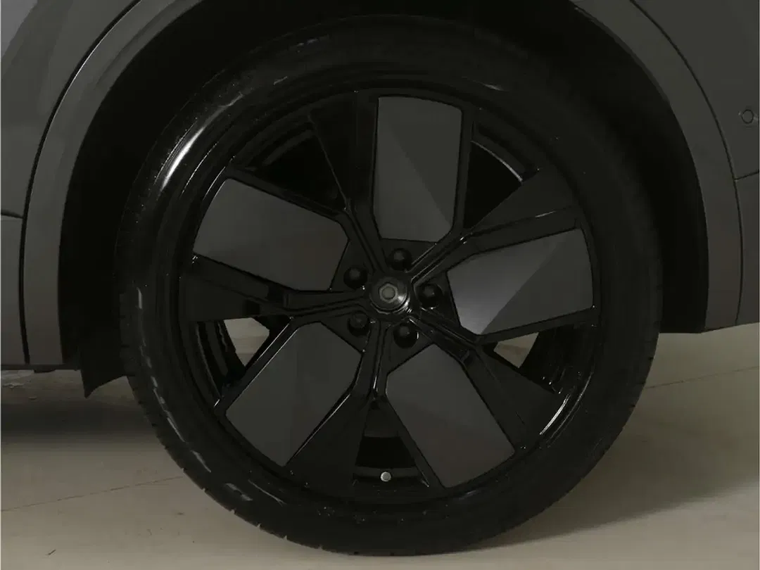 Volkswagen Touareg - Thumbnail 4