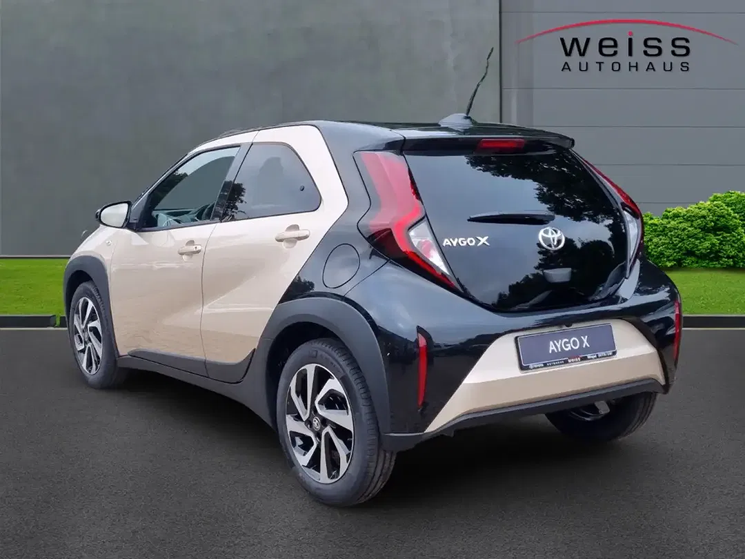 Toyota Aygo X - Thumbnail 2