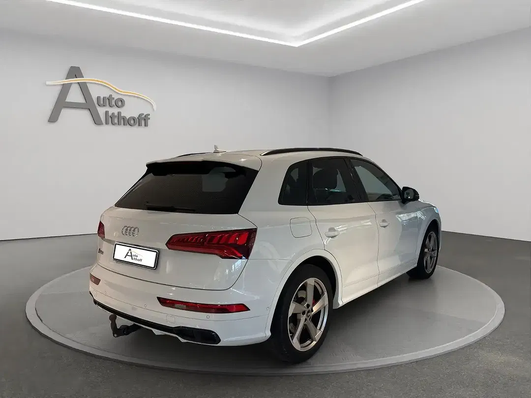 Audi SQ5 - Thumbnail 6