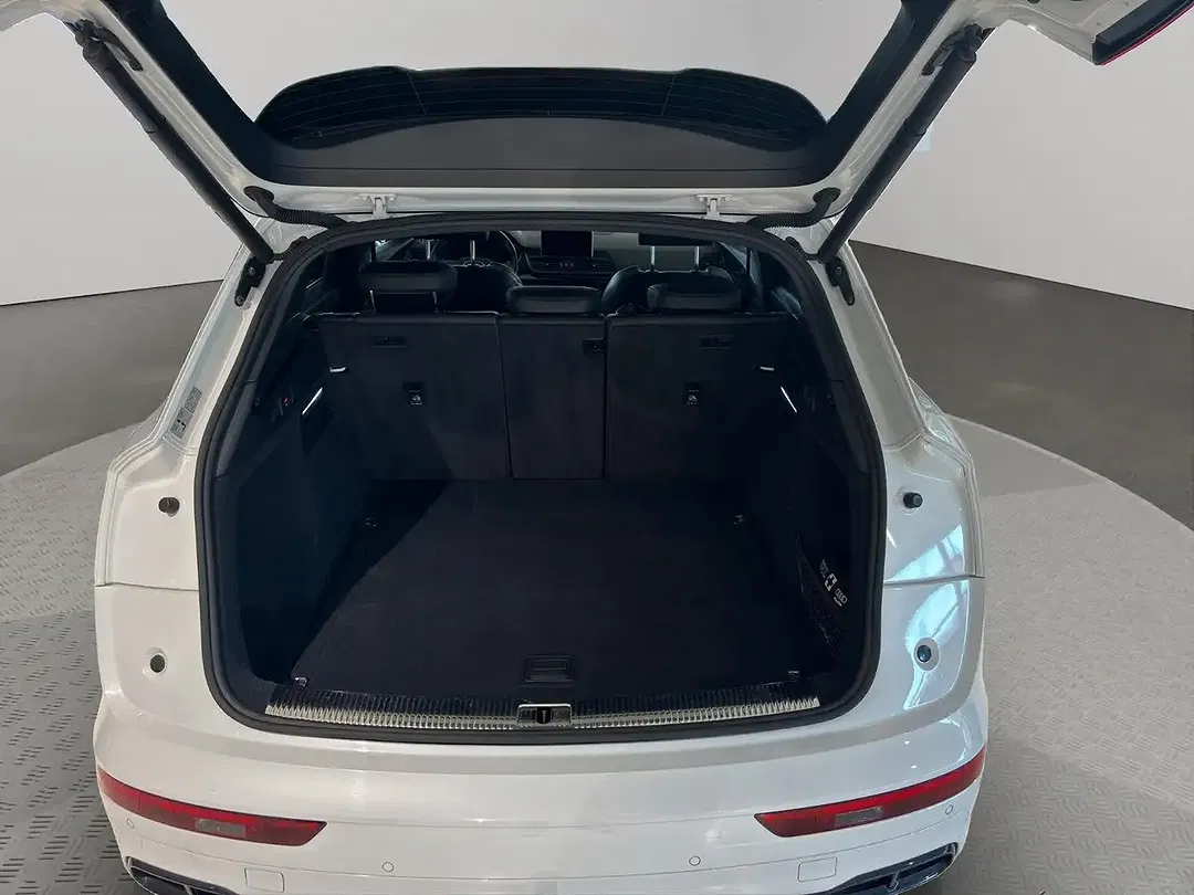 Audi SQ5 - Thumbnail 9