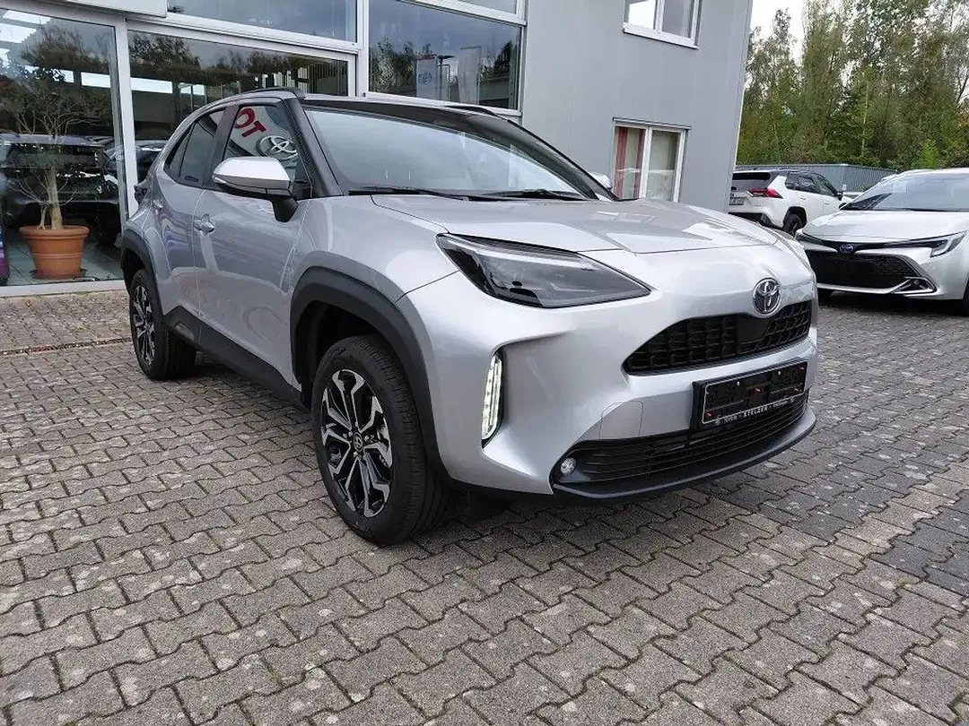 Toyota Yaris Cross - Thumbnail 7