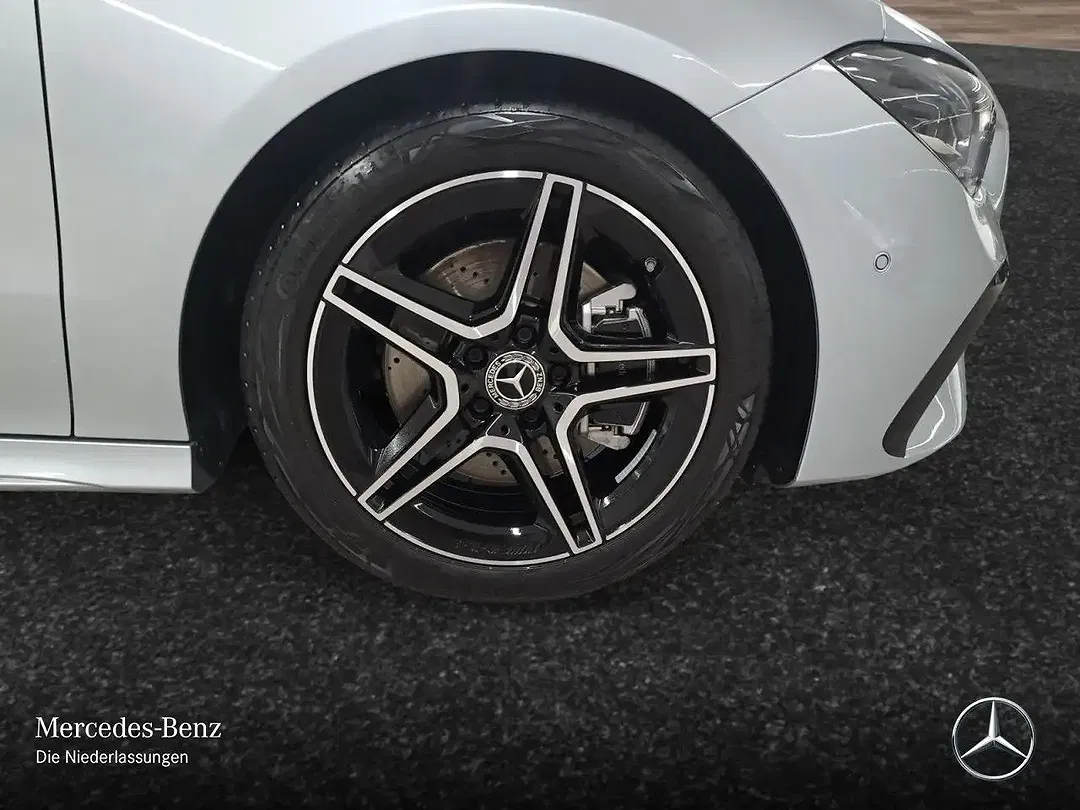 Mercedes-Benz CLA 200 - Thumbnail 5