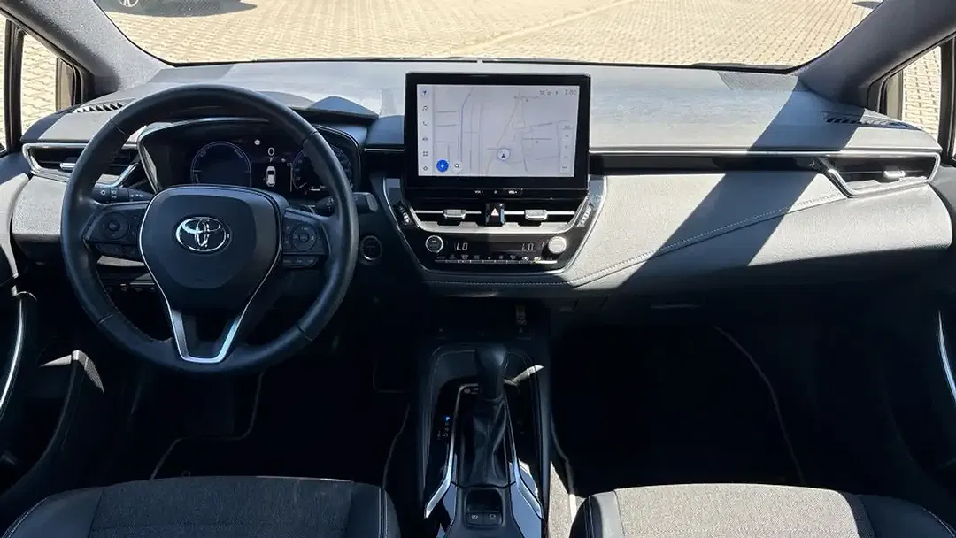 Toyota Corolla - Thumbnail 9