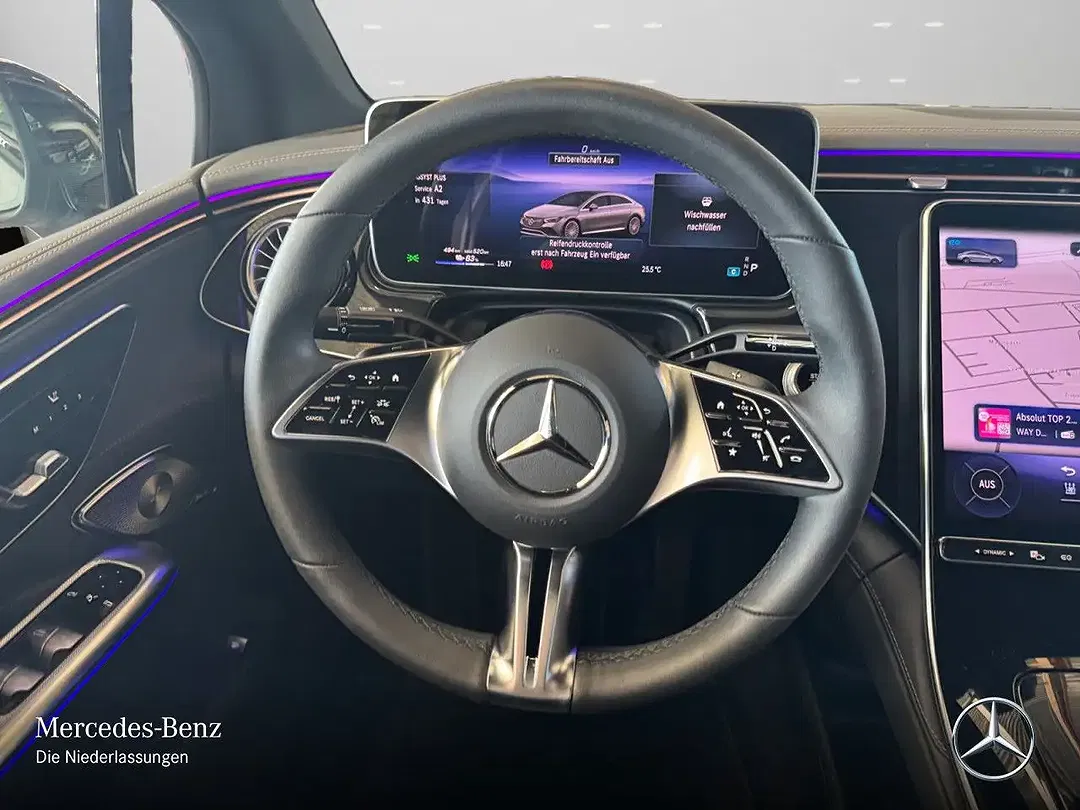 Mercedes-Benz EQE 350 - Thumbnail 13