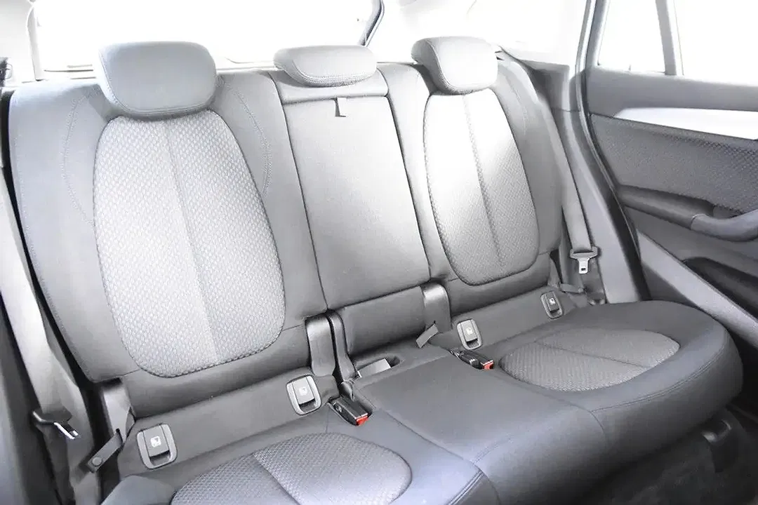 BMW X1 - Thumbnail 9
