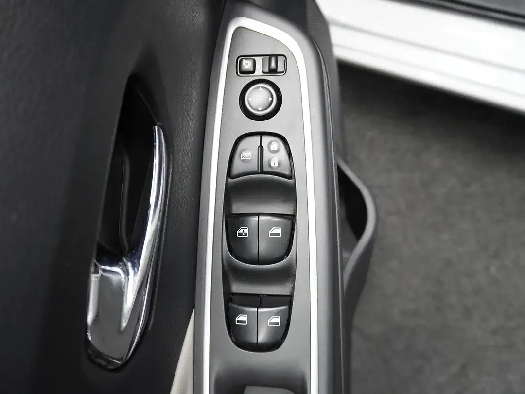 Nissan Micra - Thumbnail 13
