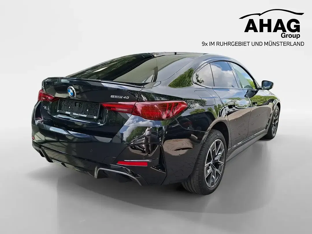 BMW i4 - Thumbnail 4
