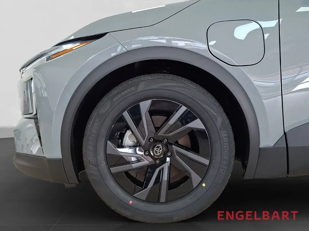 Toyota C-HR - Thumbnail 15