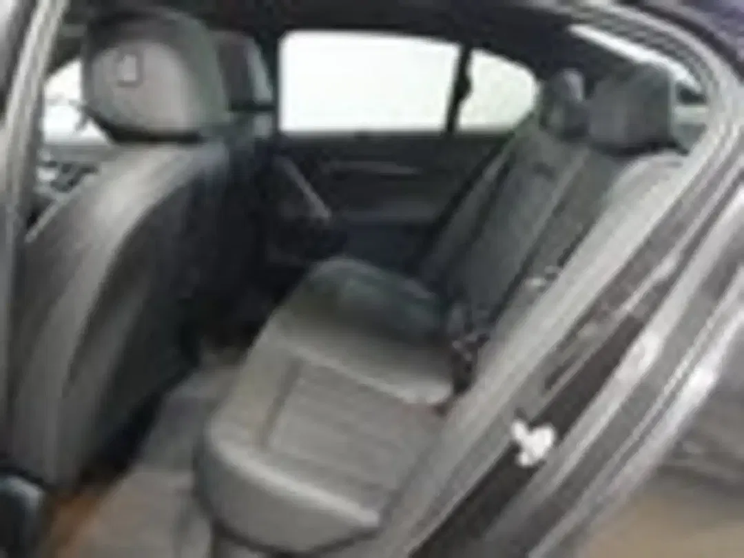 BMW 530 - Thumbnail 9