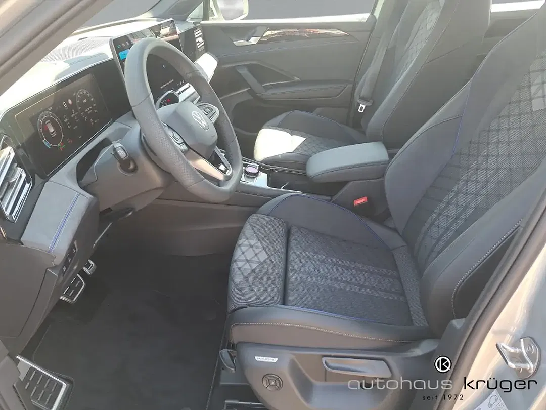 Volkswagen Tiguan - Thumbnail 11