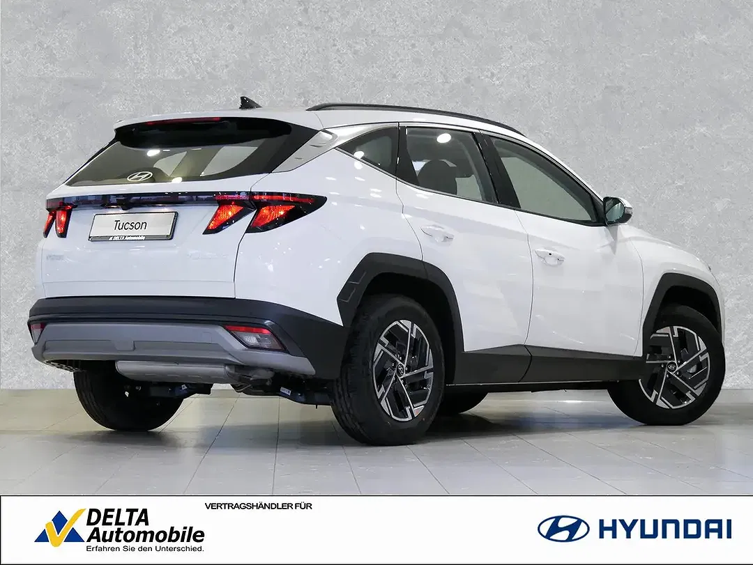 Hyundai TUCSON - Thumbnail 2