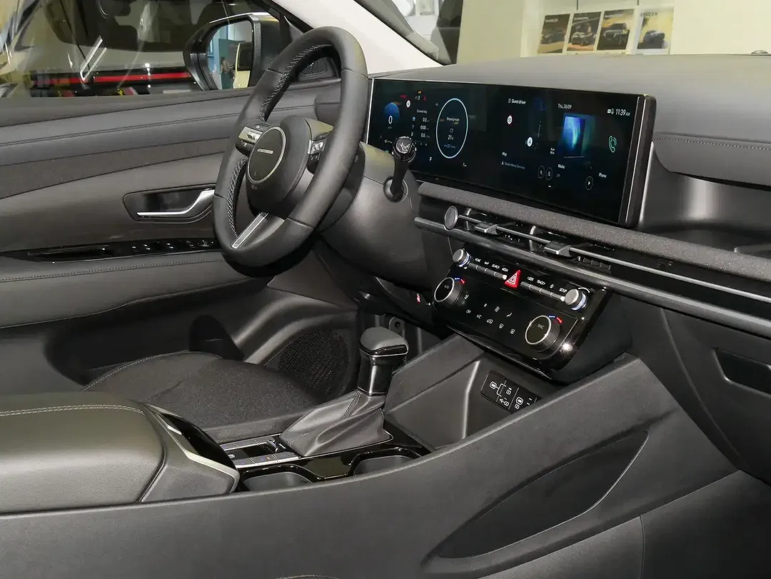 Hyundai TUCSON - Thumbnail 3