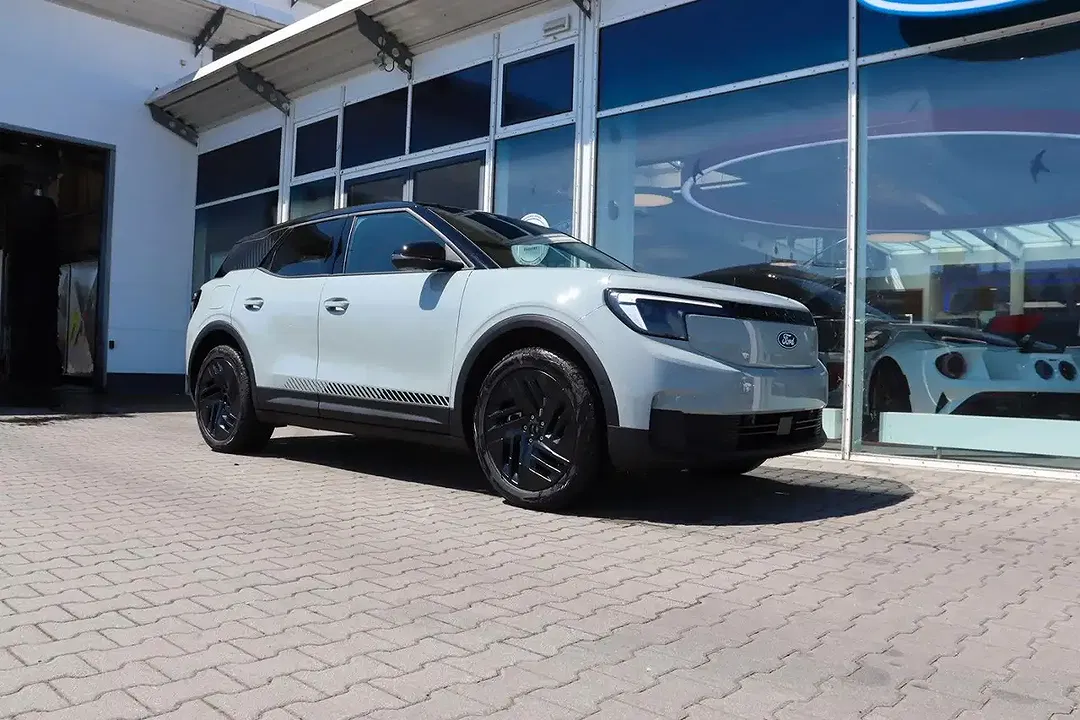Ford Explorer Extended Range - foto 1