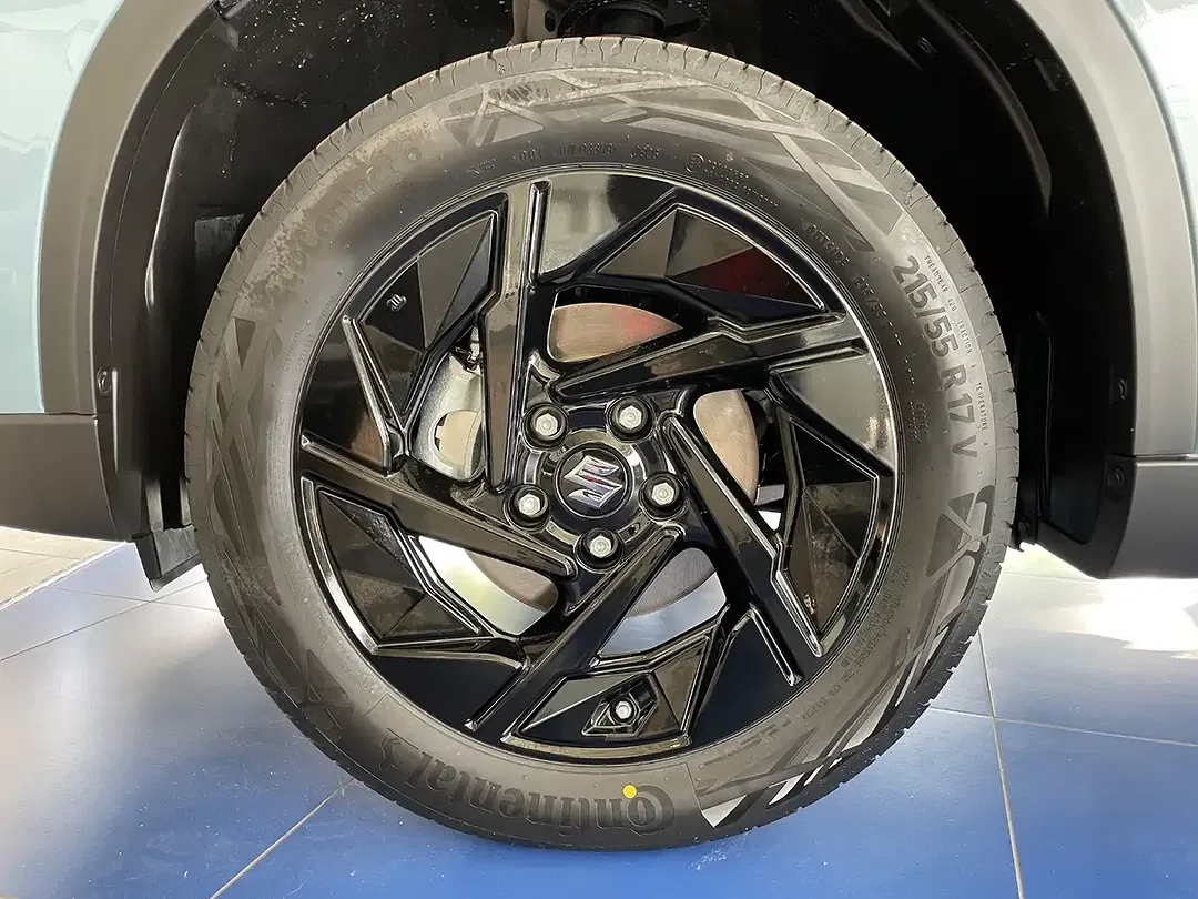 Suzuki Vitara - Thumbnail 7