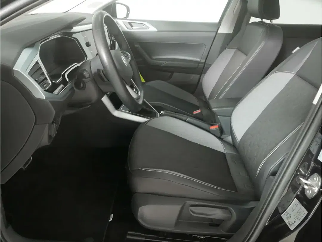 Volkswagen Polo - Thumbnail 9