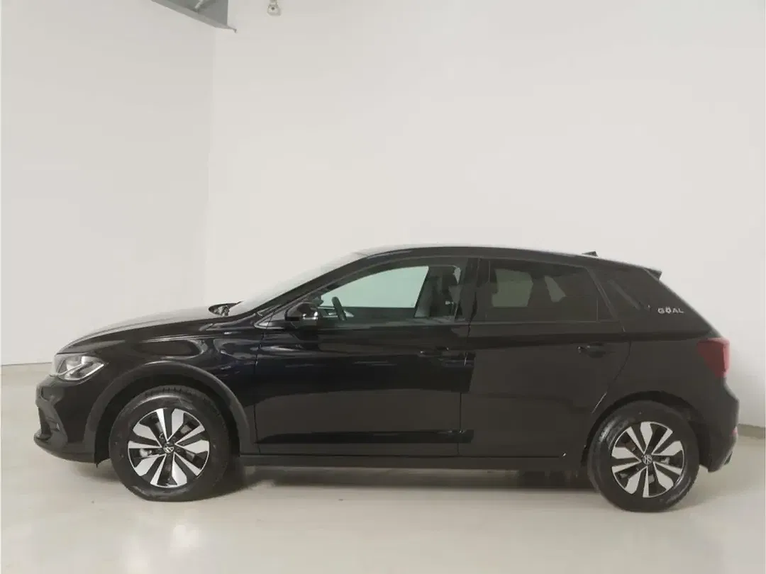 Volkswagen Polo - Thumbnail 3