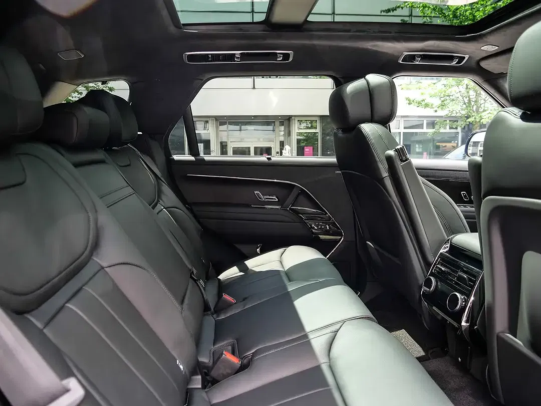Land Rover Range Rover Sport - Thumbnail 5