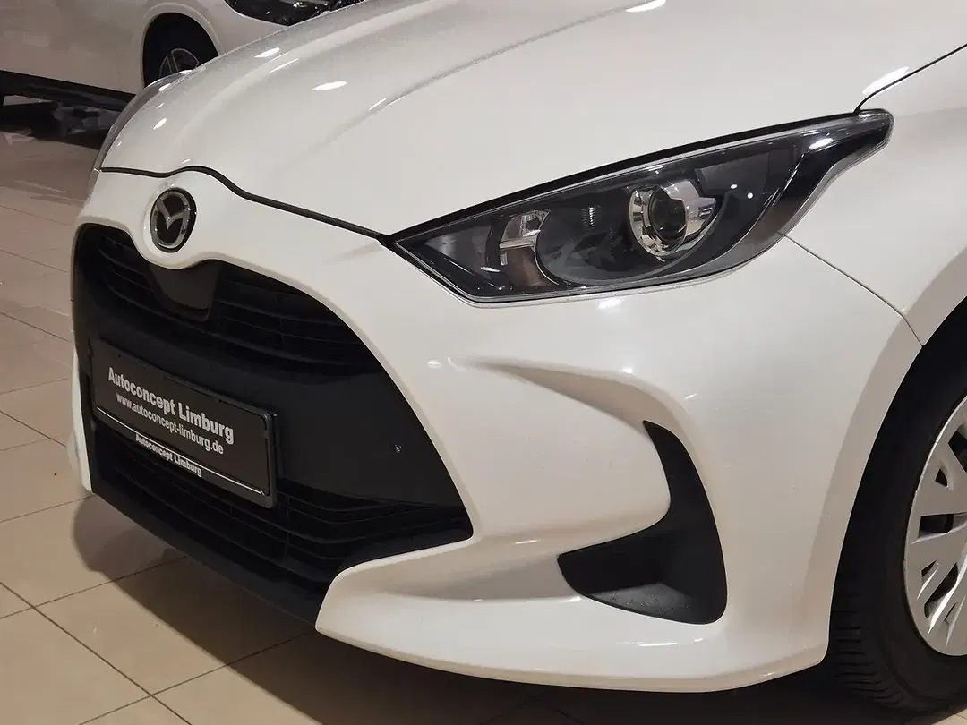 Mazda 2 - Thumbnail 3