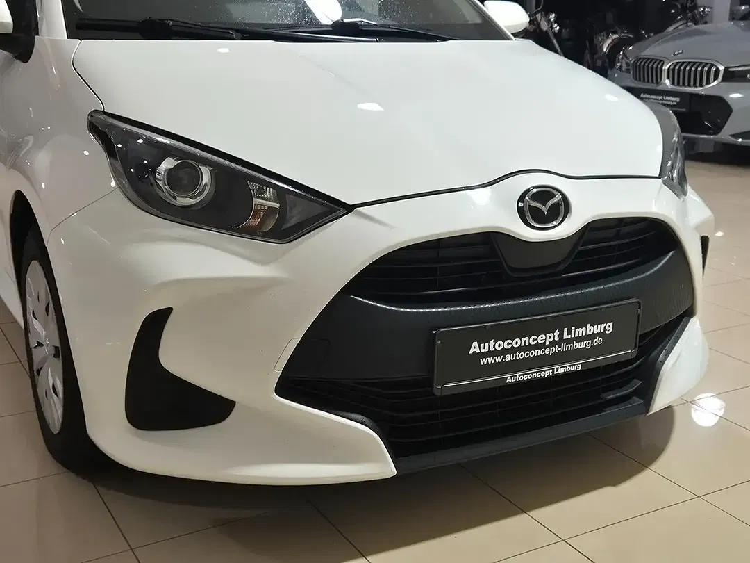 Mazda 2 - Thumbnail 4