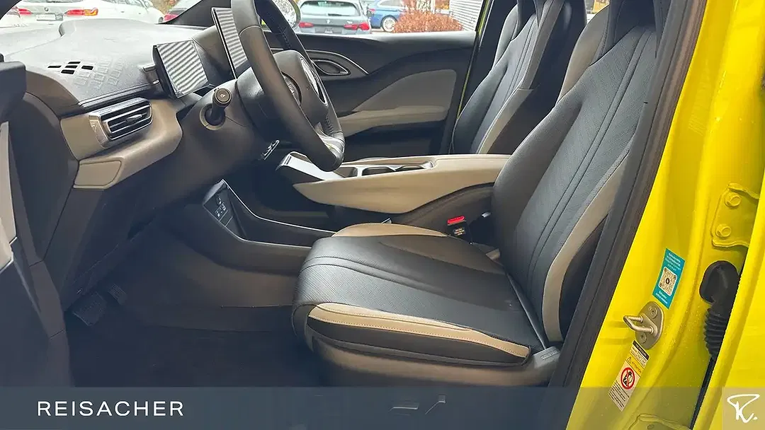 BYD Dolphin - Thumbnail 4