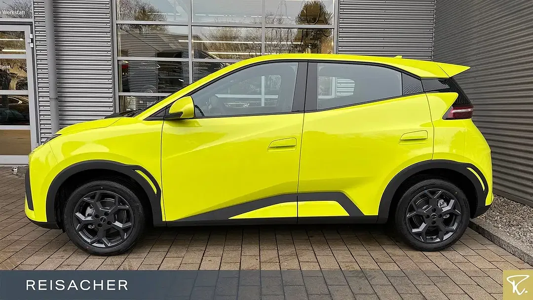BYD Dolphin - Thumbnail 9