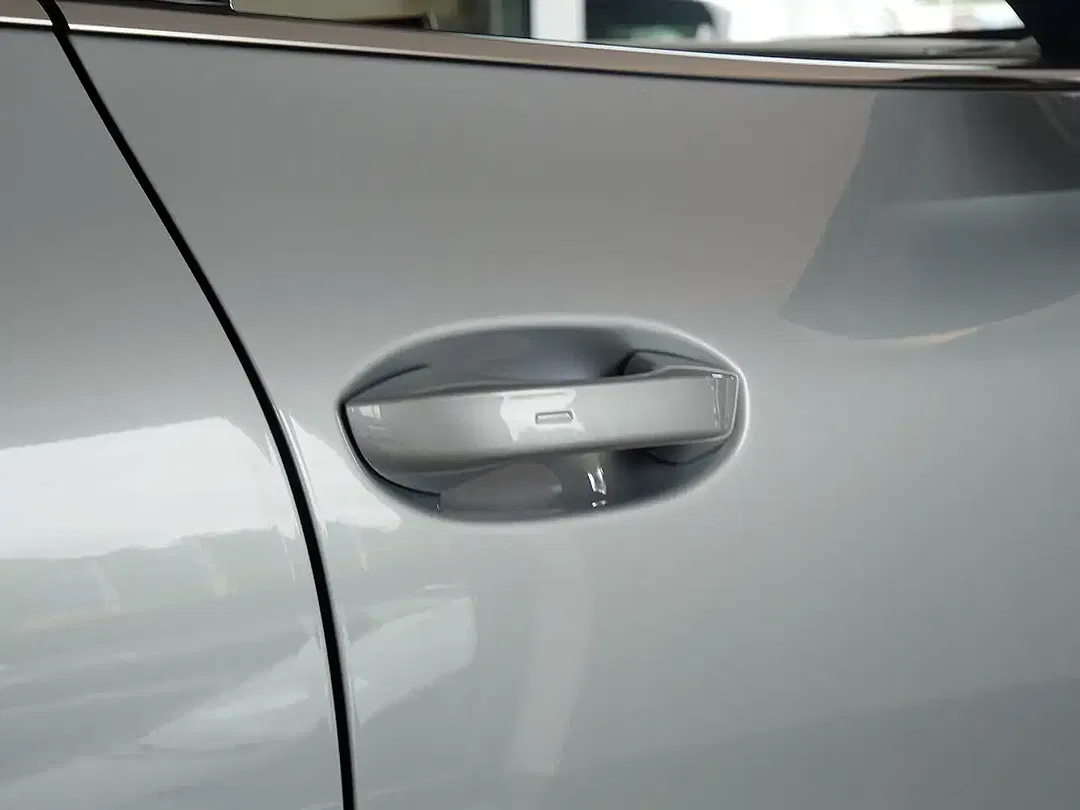 Volkswagen Tiguan - Thumbnail 12