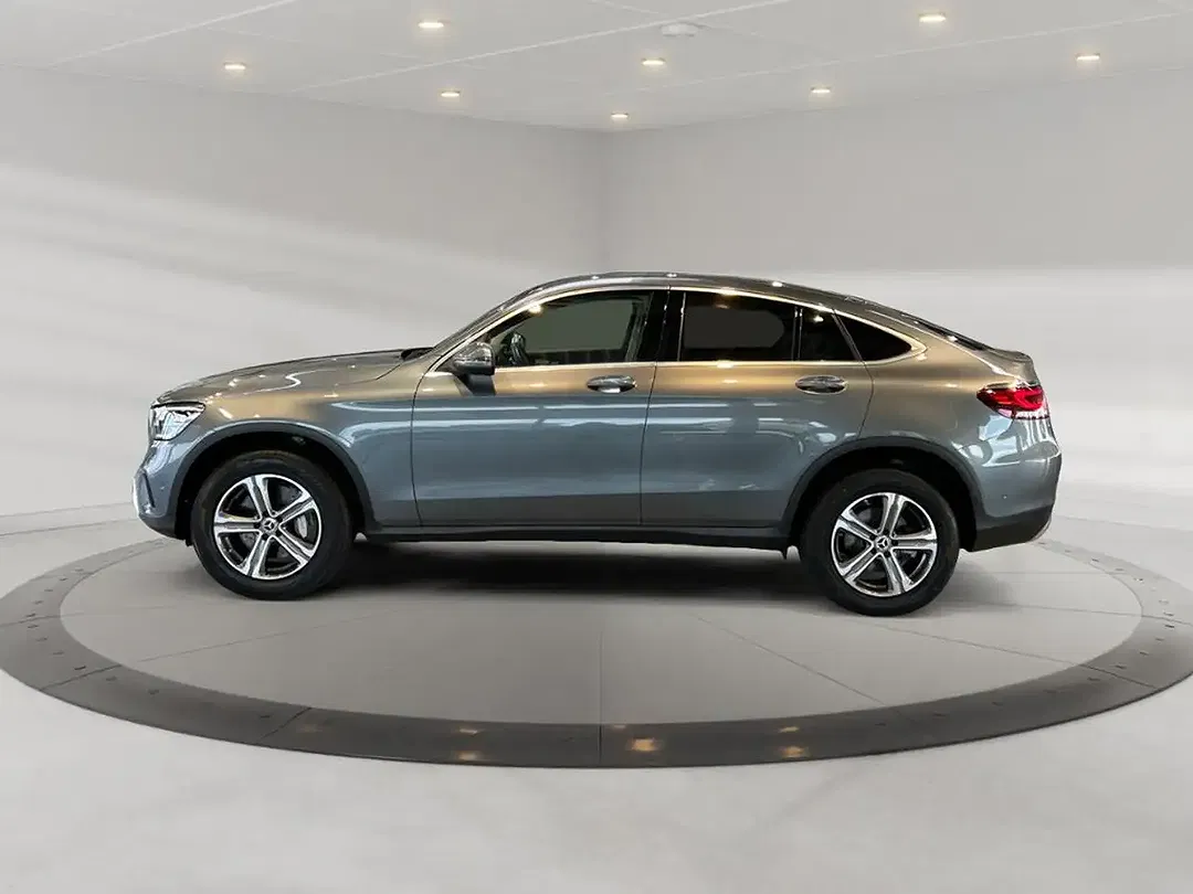 Mercedes-Benz GLC 300 - Thumbnail 4