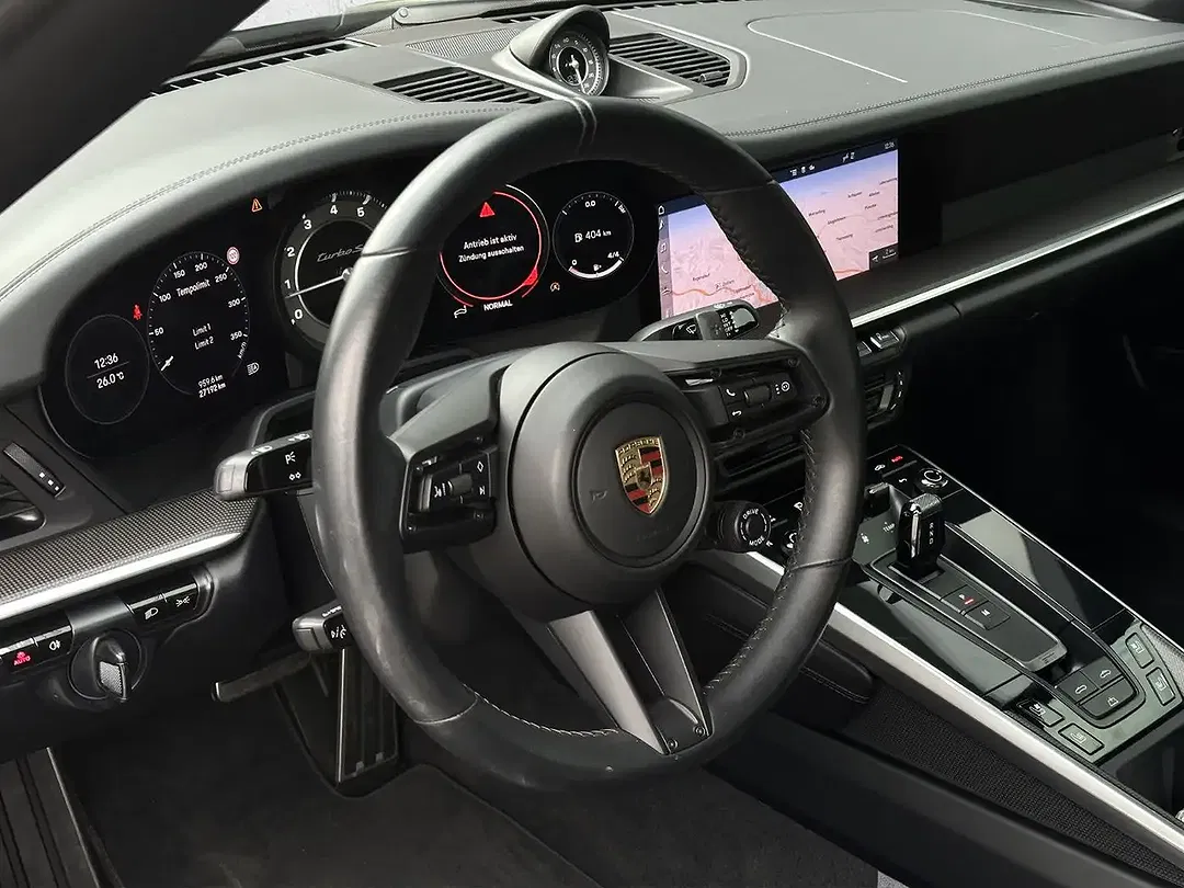 Porsche 992 - Thumbnail 7