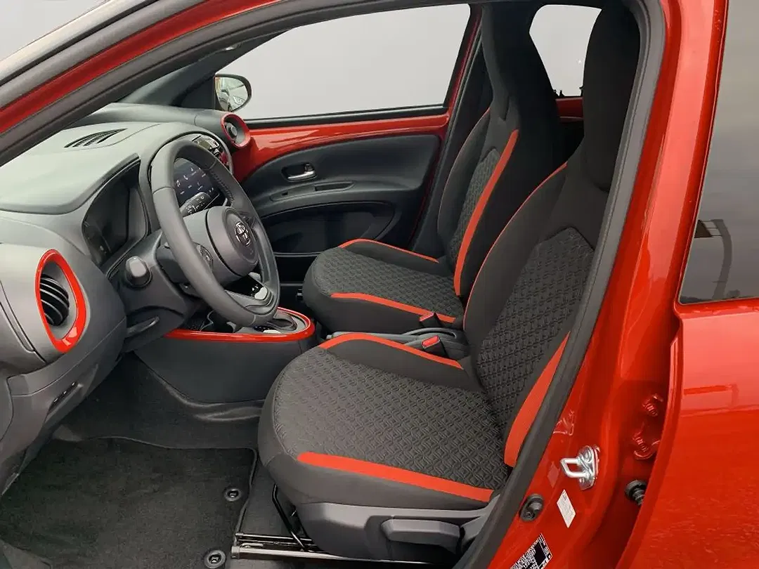 Toyota Aygo X - Thumbnail 10