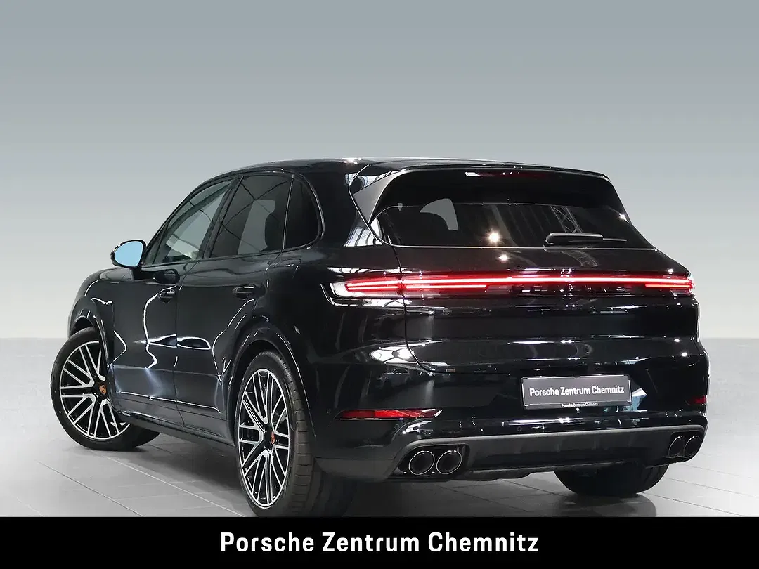 Porsche Cayenne - Thumbnail 3