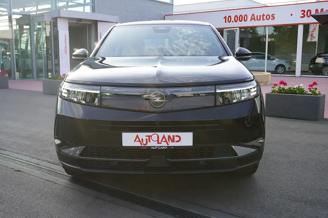 Opel Grandland Hybrid 1.2 Turbo AUT - foto 2
