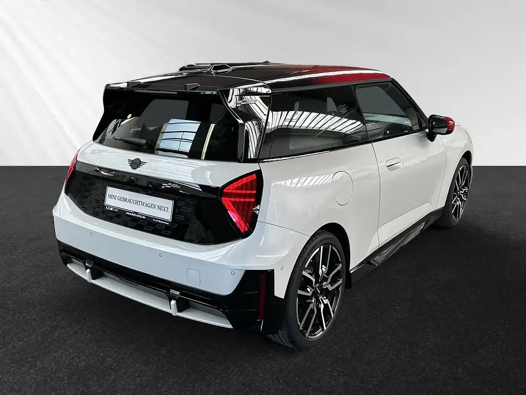MINI John Cooper Works - Thumbnail 3
