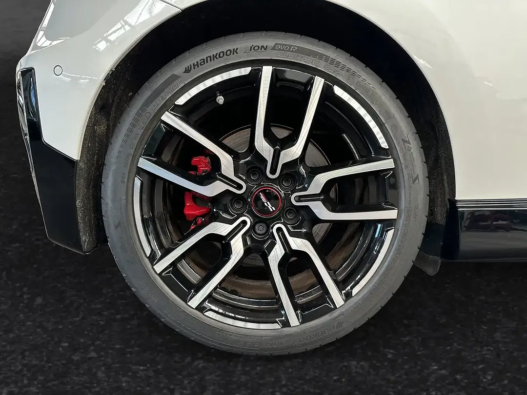 MINI John Cooper Works - Thumbnail 4