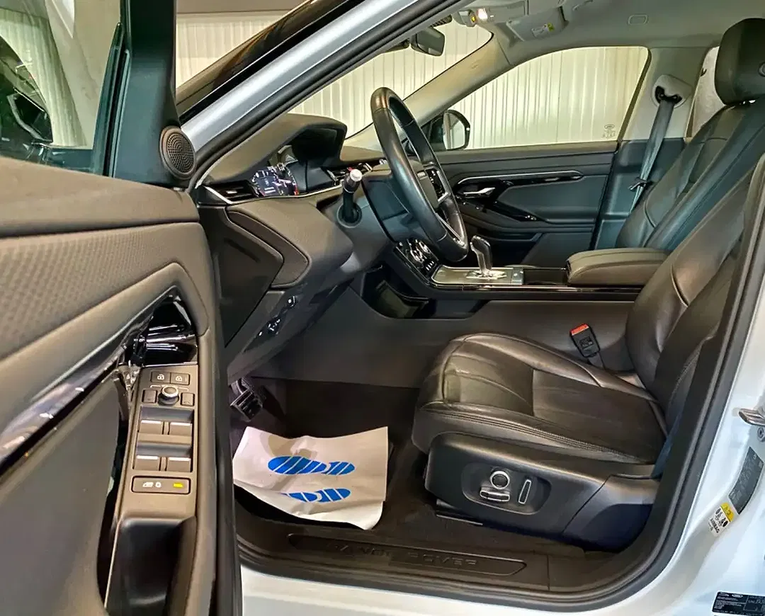 Land Rover Range Rover Evoque - Thumbnail 14