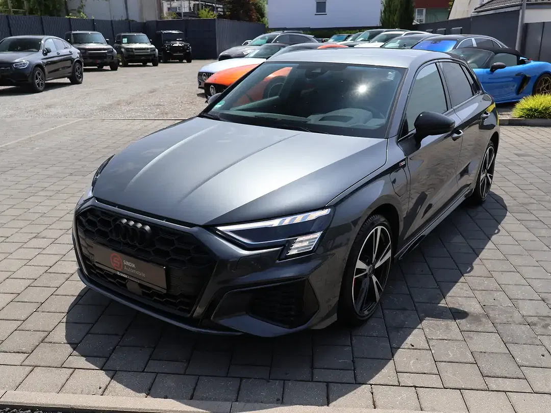 Audi A3 - Thumbnail 4