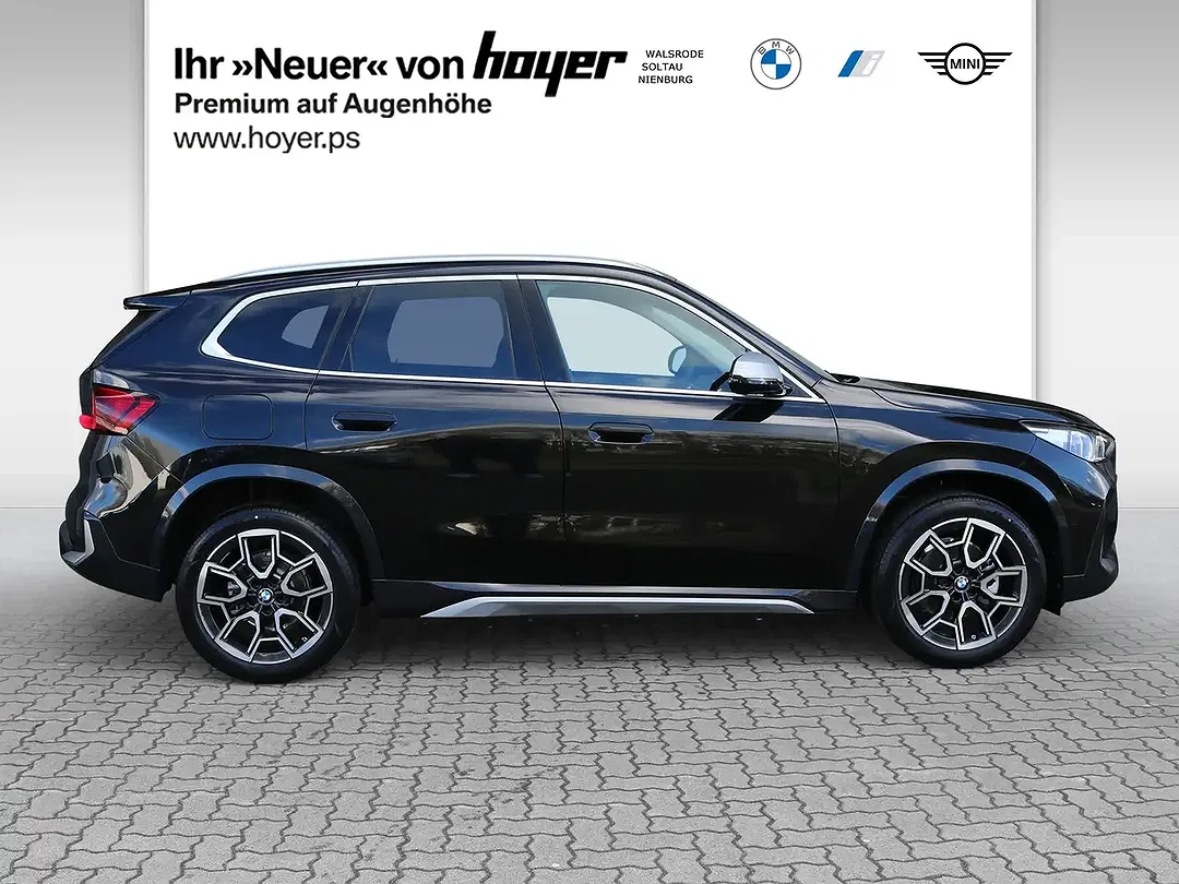 BMW X1 - Thumbnail 3