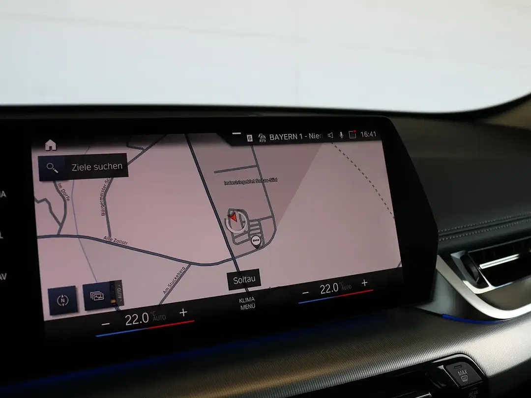 BMW X1 - Thumbnail 9