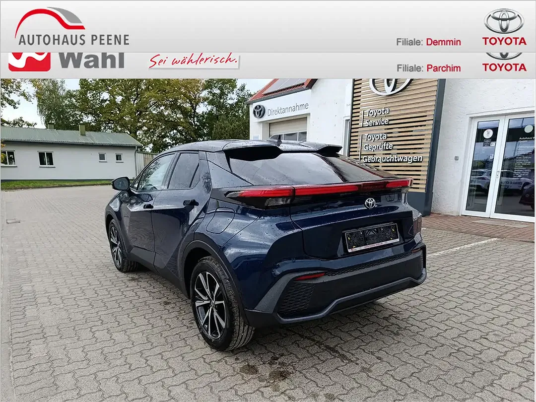 Toyota C-HR - Thumbnail 2